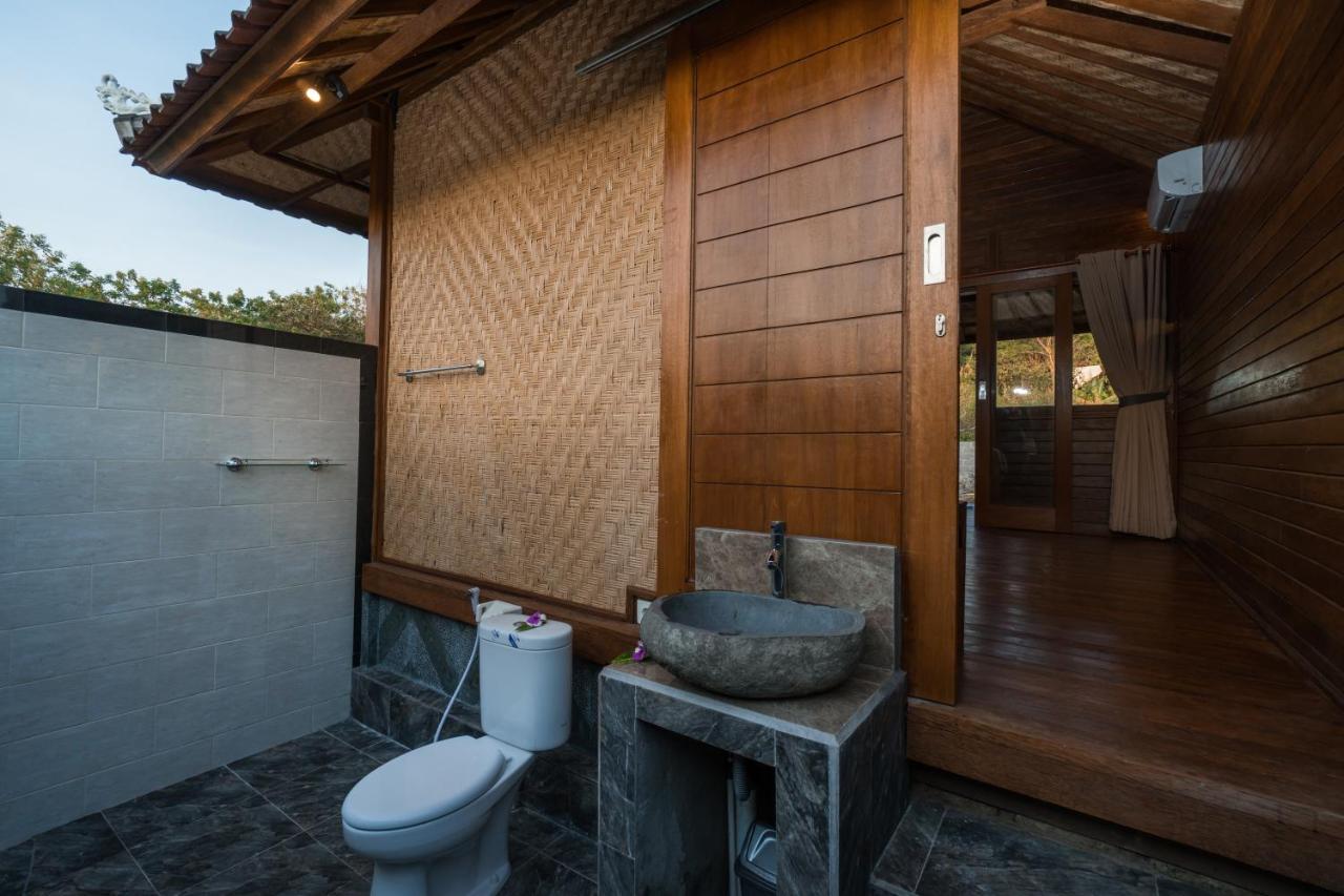 Hotel Gatri Hut à Lembongan Extérieur photo