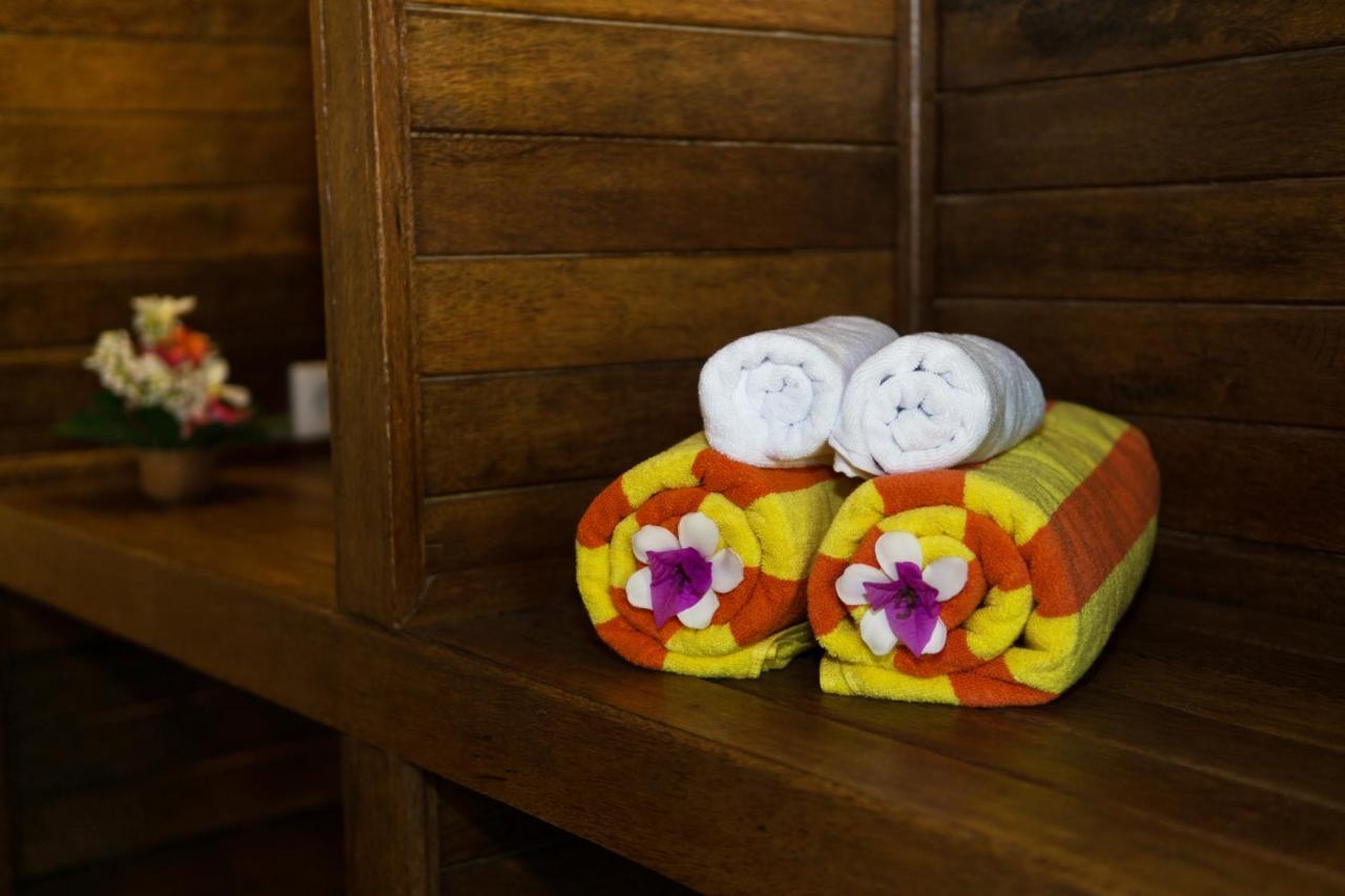 Hotel Gatri Hut à Lembongan Extérieur photo