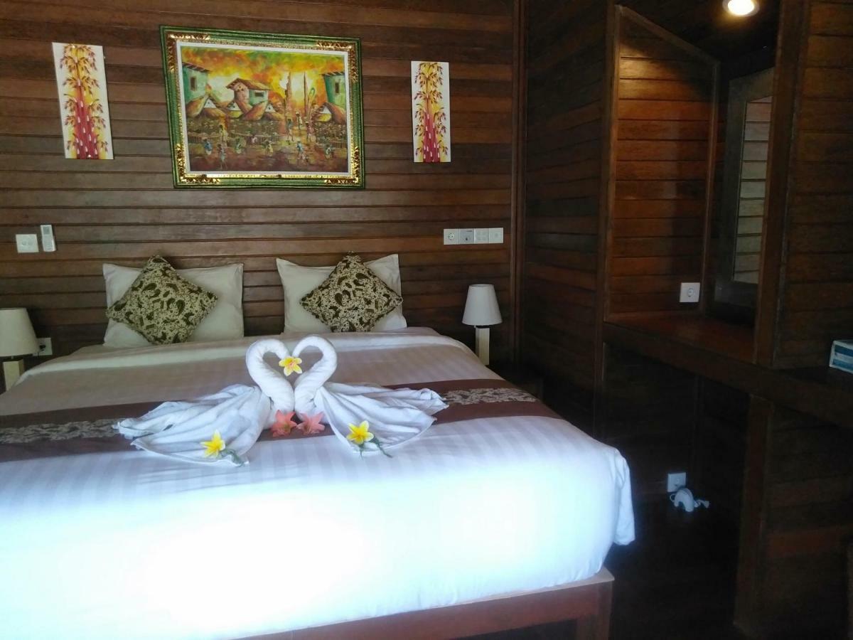 Hotel Gatri Hut à Lembongan Extérieur photo