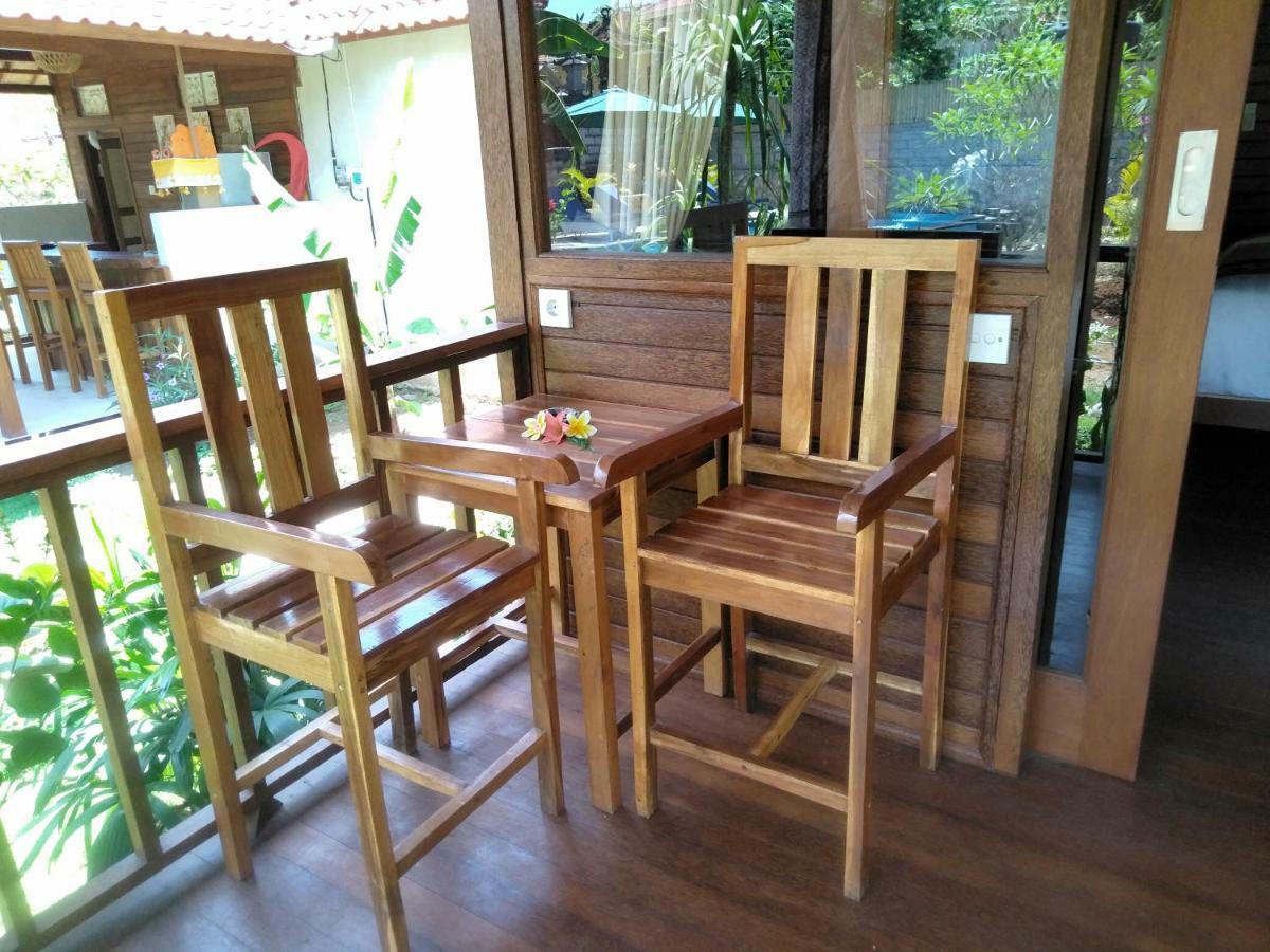 Hotel Gatri Hut à Lembongan Extérieur photo