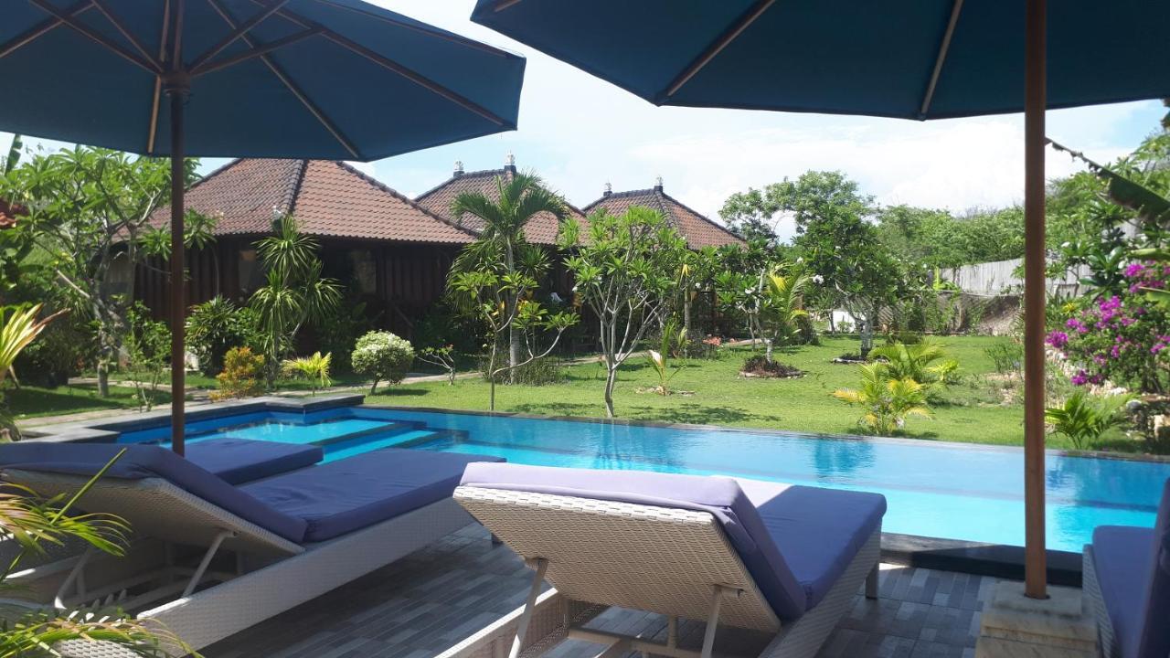 Hotel Gatri Hut à Lembongan Extérieur photo